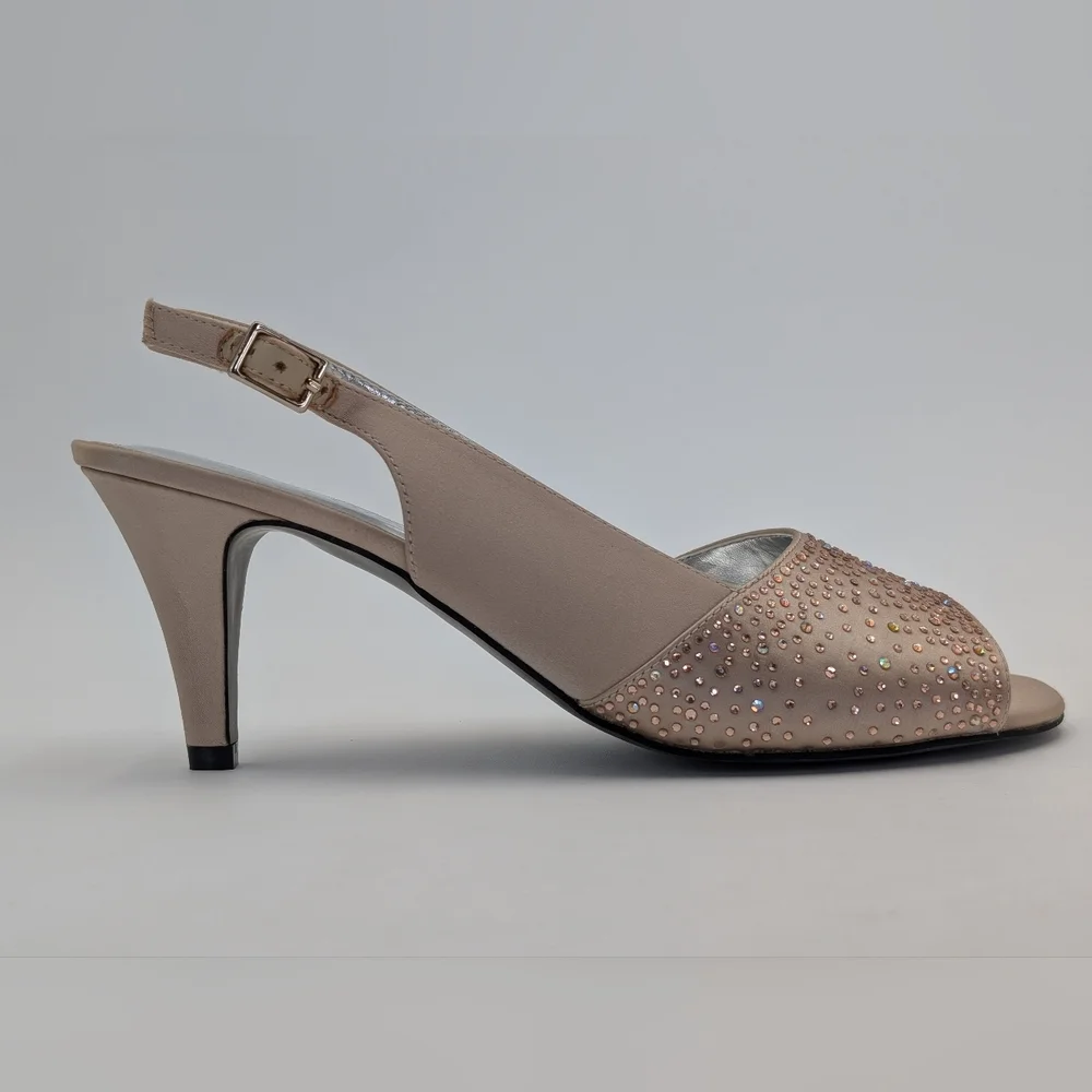 Like New David Tate Sz 10M Satin Champagne Designer Rhinestones Heels Slingback